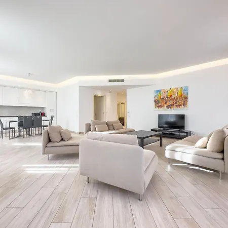 Apartment Tony Allard By Winsome Destination 2a